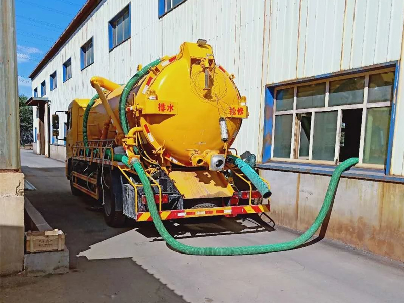 观音里厂区化粪池清理